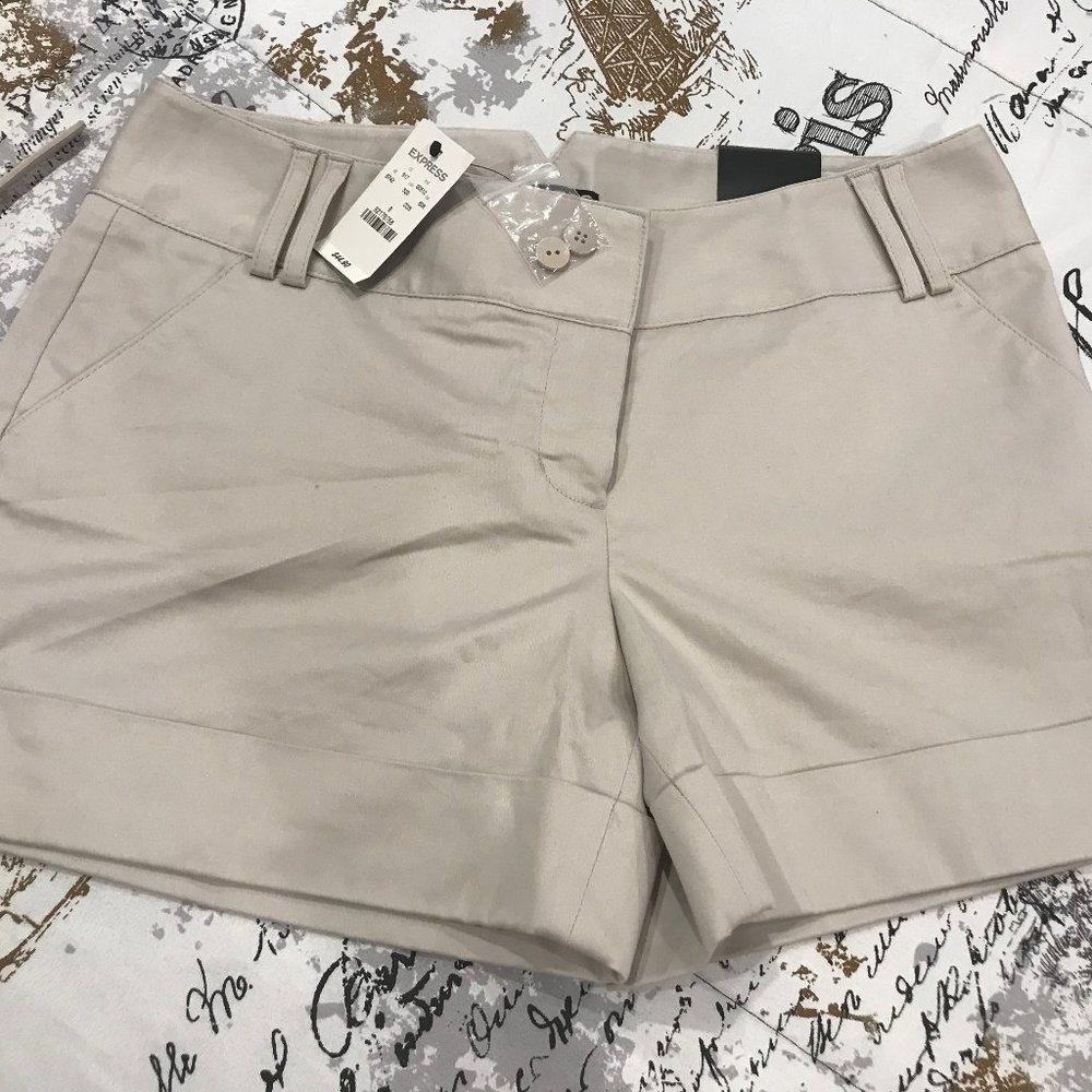 Expess Shorts